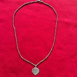 Sterling silver necklace with pendant